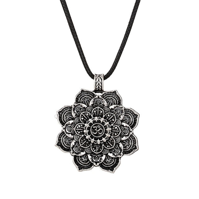 Mandala Lotus Flower Pendant Necklaces - Hellopenguins